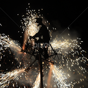 O Ciclista by Breno Teixeira - Abstract Fire & Fireworks