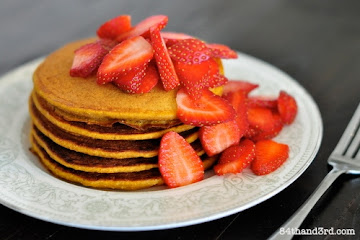 Spiced Pumpkin Pie Pancakes