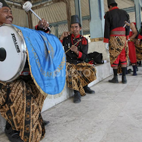 by Nurchamim M Ashadi - People Musicians & Entertainers