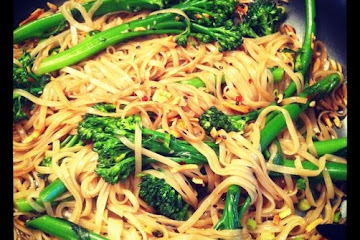 Asian Noodles with Broccolini