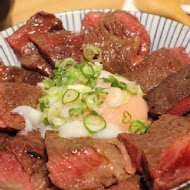 滿燒肉丼食堂