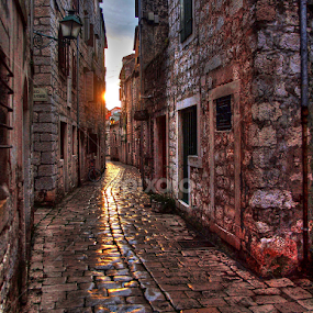 by Petar  Botteri - City,  Street & Park Neighborhoods