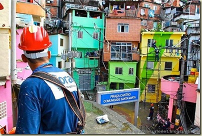 Repeindre les favela, Santa Marta, Brésil-2