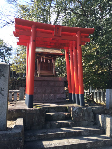 稲荷神社(朝日八幡神社境内社)