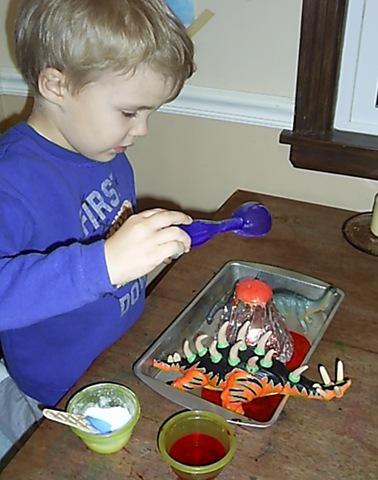 [dinosinvolcano6.jpg]