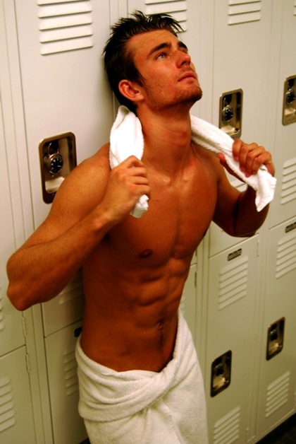 Hot Hunk Men and Bodybuilders with Towels - Gallery 7