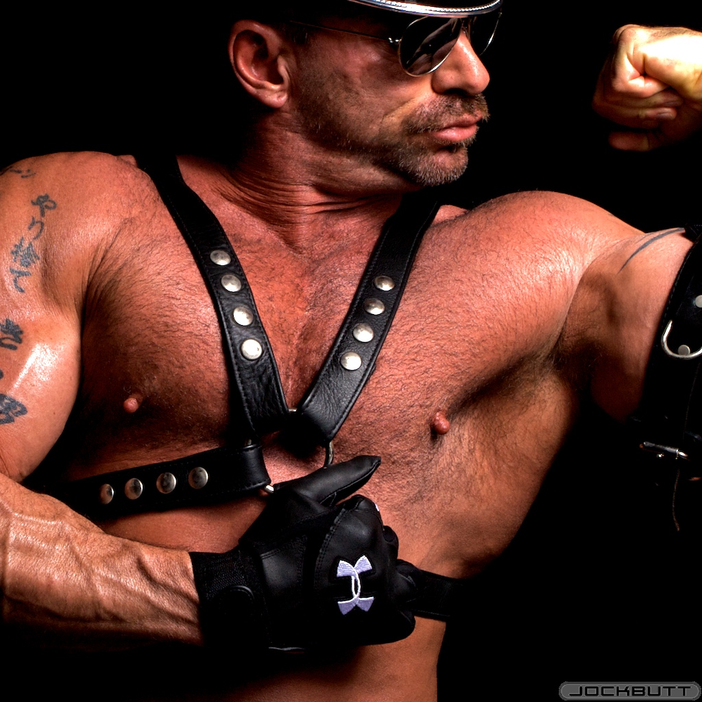 [leather-muscle-daddy-dave-stone-22.jpg]