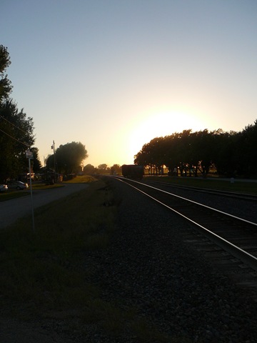 [Train tracks at sunset[5].jpg]