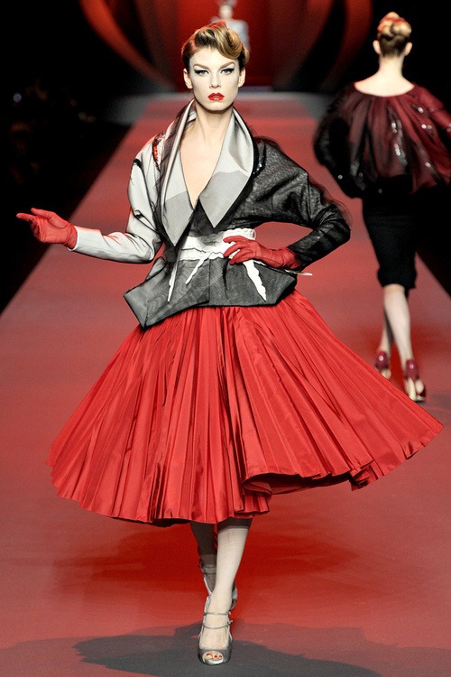 [Christian Dior Haute Couture SS 2011 3[3].jpg]