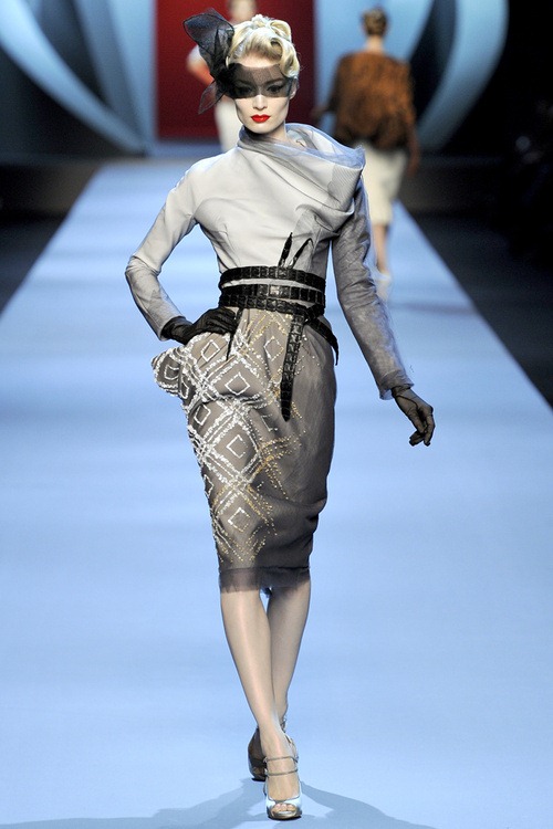 [Christian Dior Haute Couture SS 2011 7[3].jpg]