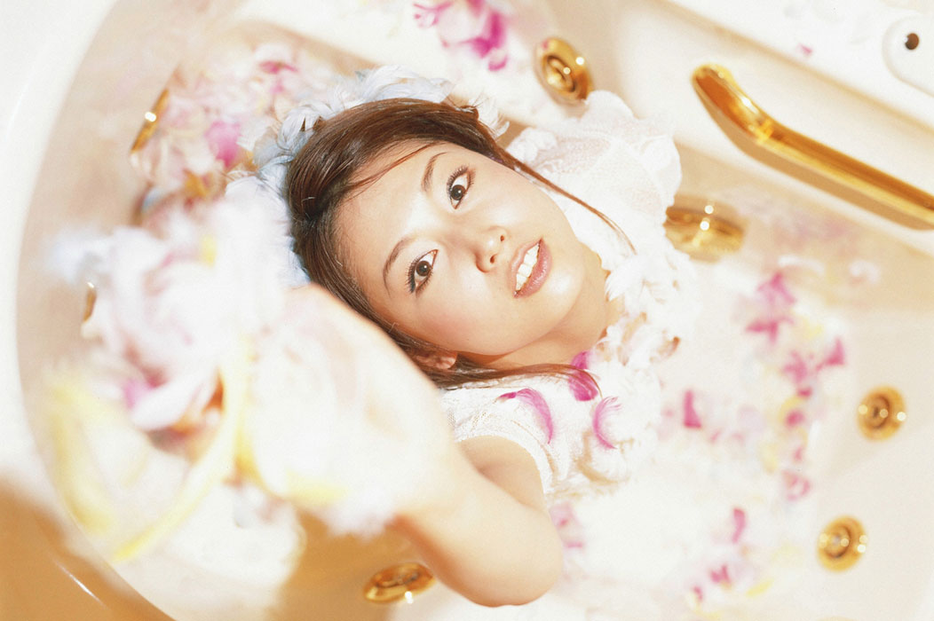[yoko_mitsuya_202.jpg]