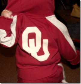 Elaine's new OU outfit