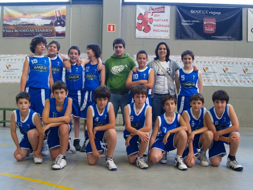 Foro Bilbao Basket - Resultados y FOTOGRAFIAS III. Torneo de Verano C.B ...
