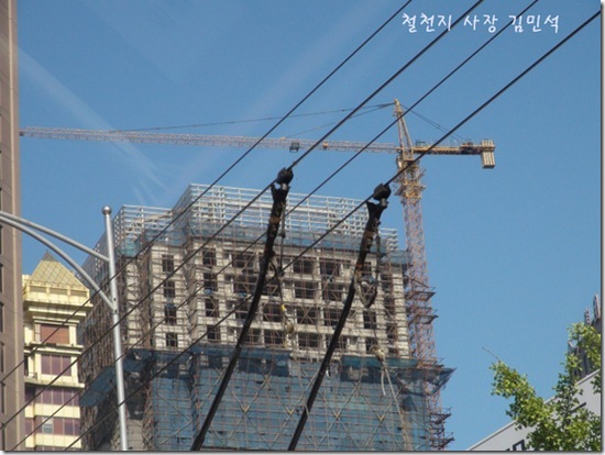 clip_image012