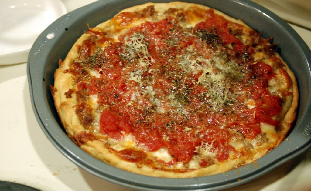 Sunflowers in my Kitchen: Deep dish Chicago-style pizza