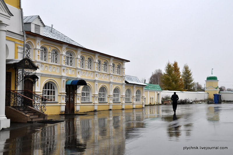 ПОСЕТИТЬ МОНАСТЫРЬ 