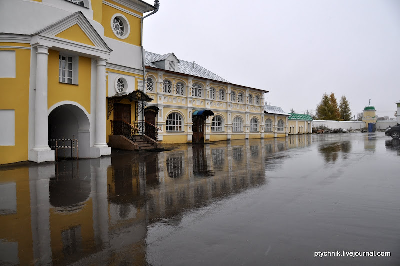 ПОСЕТИТЬ МОНАСТЫРЬ 