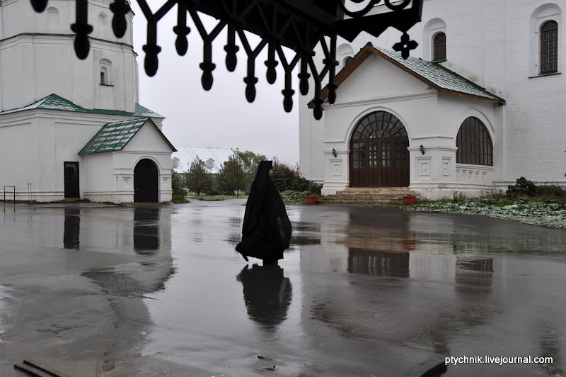 ПОСЕТИТЬ МОНАСТЫРЬ 
