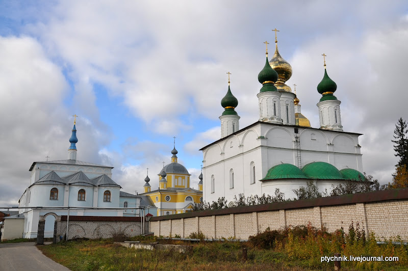ПОСЕТИТЬ МОНАСТЫРЬ 