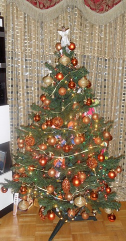 [Christmas Tree 3[1].jpg]