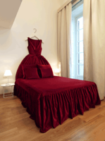 Dormire in un abito da Sera - Maison Moschino hotel Milano