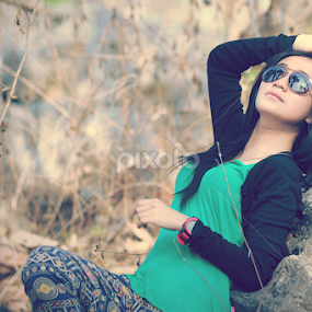 by Iwan Zack - People Fashion