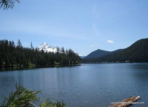 Mt. Hood from Lost Lake on a sunny day.
