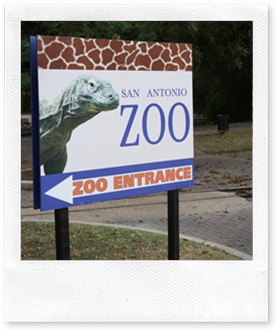 zoo sign (1 of 1)