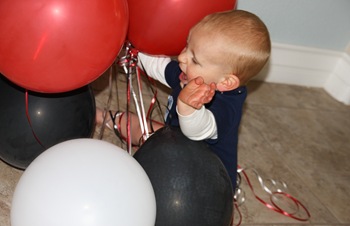 ryan loving balloons (1 of 1)