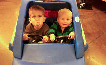 boys in shopping cart (1 of 1)