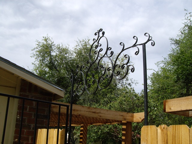 [Wrought Iron (4)[3].jpg]