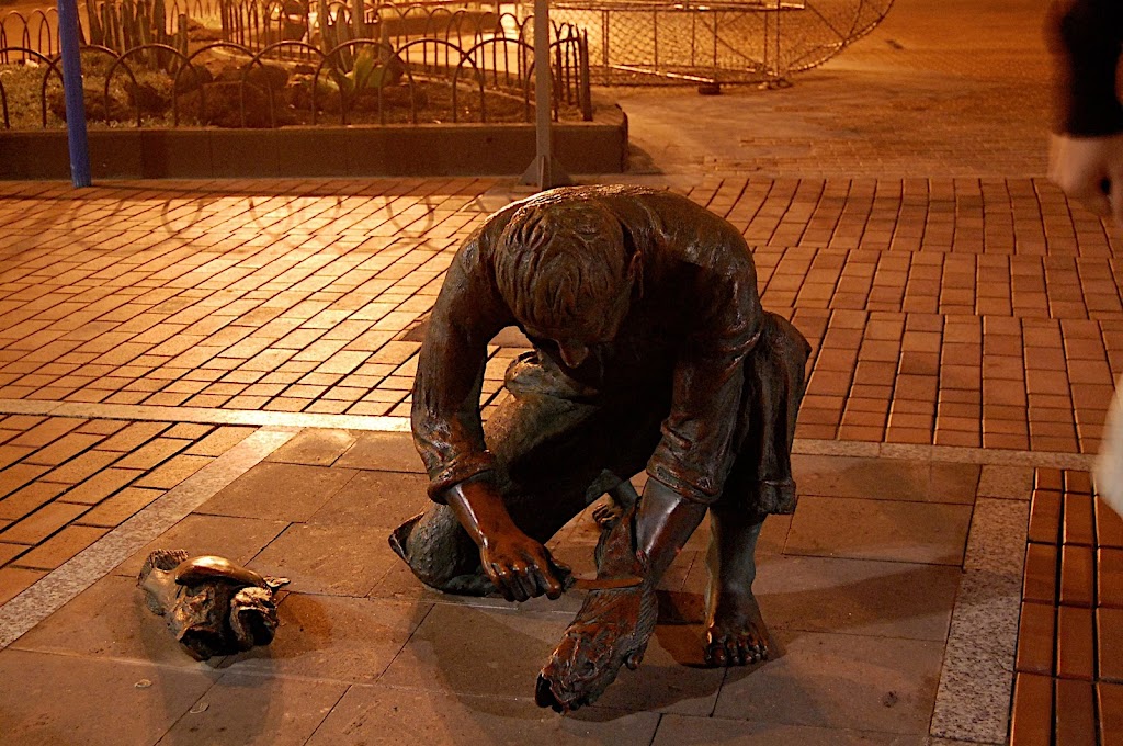 32.-%20Monumento%20al%20pescador%20anónimo.JPG