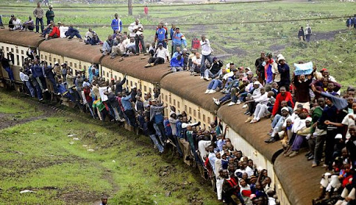 Naik Kereta di Kenya
