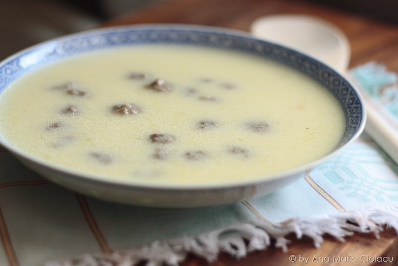 Kıymalı çorba / Ciorba de iaurt cu mini perisoare