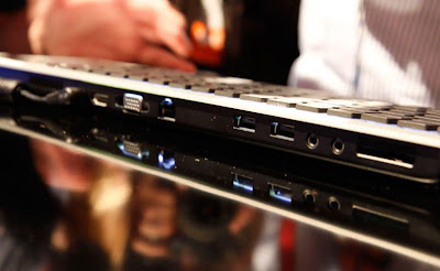 CES 2009:  ASUS Eee Keyboard -將PC概念放進鍵盤中 - 老貓測3C