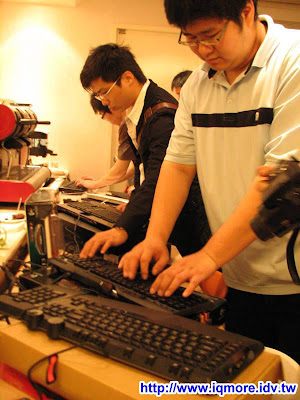 台北鍵盤聚會 小記20090419 - 老貓測3C