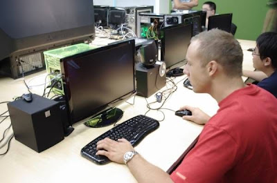 HeatoN來台系列文章(08)- Taipei day 4 : 參訪NVIDIA及娛樂賽！ - 老貓測3C