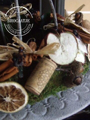 [hanging plate 007[3].jpg]