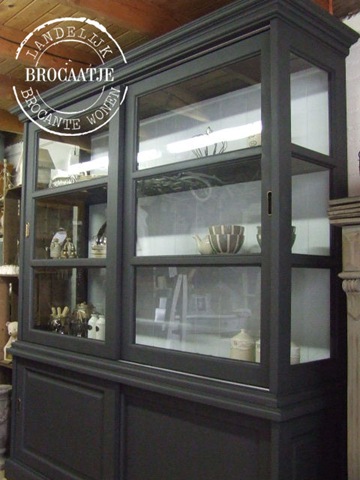 [vitrine kast 002[3].jpg]