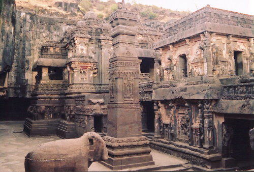 Travel 2 Ellora Caves