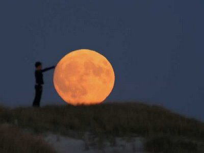 Playing with the moon