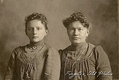 Elmers sisters DL