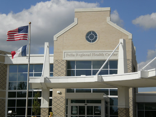 Main entrance to Pella Regional Health Center