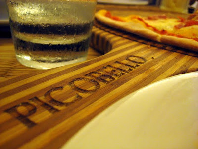 Wooden pizza trays engraved with Picobello branding