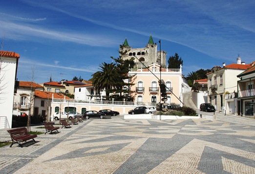 Porto de Mós - Praça da república 2