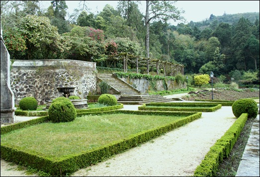 Buçaco - jardim do palácio - escadaria 4