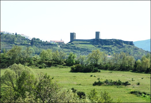 Linhares - Castelo ao longe