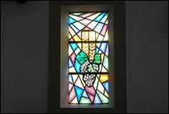 Sabugal - Glória Ishizaka - igreja de são joão - interior - vitral 1