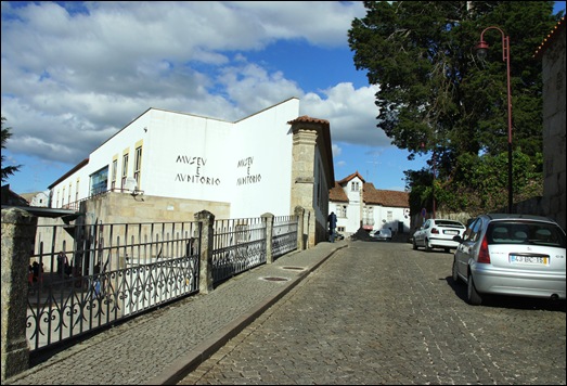 Sabugal - Glória Ishizaka - museu e auditório