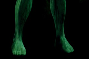 ryan-reynolds-green-lantern-costume-toes